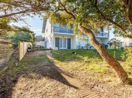 T3 Les Anémones à 50m de la plage avec grande terrasse et grand jardin, Hotel in Soorts-Hossegor