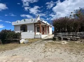 Urku Ñan Quilotoa