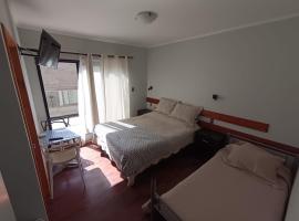 Cafe Hospedaje, hotel v destinaci Pichilemu