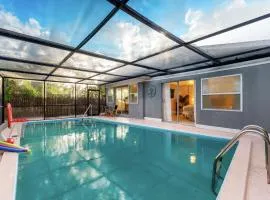 St Petersburg Private Villa with Pool Gym Grill Self Check-In