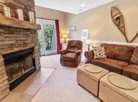SR30 Updated Shamrock Condo Ski Access Fireplace