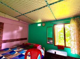 Gurung Guest House, hotel en Lobang