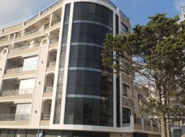 Golden Sea View Apartments, hotel v destinaci Pomorie