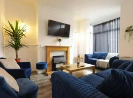 4BR - 8 Beds - Free Parking - Long stay Discounts