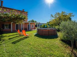 Ines in Barban - Haus für 4-5 Personen, hotel v destinaci Barban