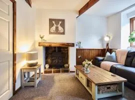 Above Rubies- The Old Shuttleworks, Cozy Cottage