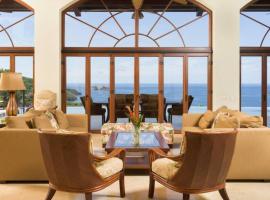 Casa Cinco Sinsontes 6br Luxury Villa W View, hotel in Playa Hermosa