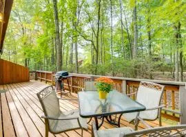 Near Skiing and Lakes Contemporary Poconos Townhome
