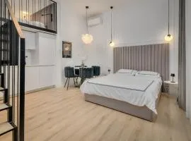 Main Square Modern Luxury Apartment
