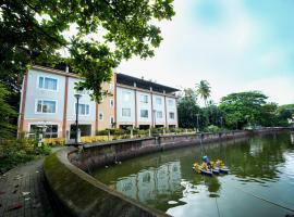Coastal Pearl Hotel Miramar Lakeview, hotel v destinácii Panaji