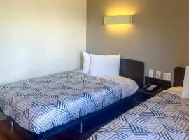 Motel 6 Thornton