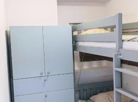 Spisaka Rooms for Mens - Self Check-in, hotel di Warsawa