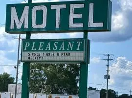 Capital O Pleasant Motel Grand Rapids MI
