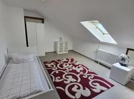 Freundliches Privatzimmer mit Gemeinschaftsküche und Gemeinschaftsbad