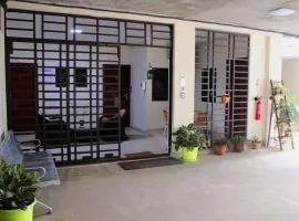 Nos 3 appartements meublés - Jusqu'à 10 personnes, Residence Nehemie Feh-Kesse Bingerville