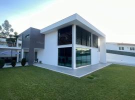 La Perla، فندق في Fermentelos