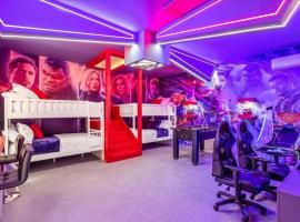 Luxury e Themed Rooms Minutes from Disney Parks, homestay in Kissimmee