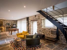 La villa du port perros guirec piscine billard、ペロス・ギレックのホテル