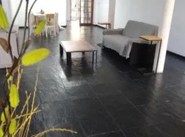 Casa Amplia 5 personas con Jardin y Parrilla