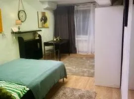 Studio 10 min walk from old town