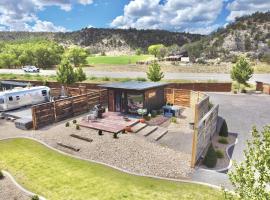 ABODE at East Zion in The Fields, hotel em Orderville