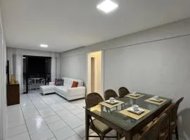 Aconchegante apartamento a 100 mt da Praia da Bacutia