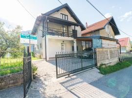 Guest house Bakovic, hotel amb aparcament a Plav