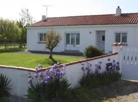 Maison rénovée avec grand jardin, proche des Sables-d'Olonne, 4 chambres, terrasse et Wifi - FR-1-426-187