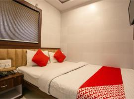 Townhouse Oak Ulwe, hotel in Vovale