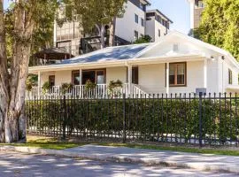 South West Rocks Waterfront Cottage