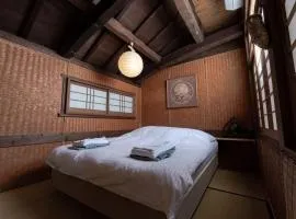 車で市街地近くの静かな田舎空間一沖縄古民家の宿