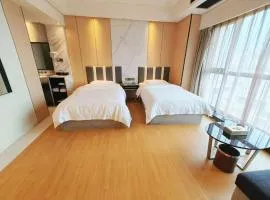 Zhangjiajie Merlot Crystal Hotel