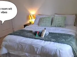 One bedroom,central location Wifi&Ac