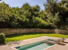 Marina by Vintage Travel