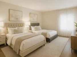 Venice Beach Steps to the Sand - 2BR Marina del Rey