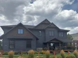 Mountain Lodge Oasis w Hot Tub-Rio Grande Trail