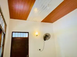 Kavee Waves Hiriketiya