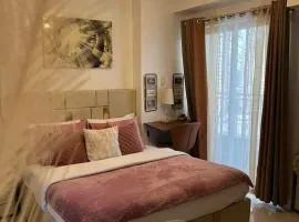 Inspiria Studio with City and Samal View with Balcony near Abreeza Ayala Mall 200MBPS Internet