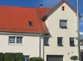 Gästehaus mit 5 separaten Schlafzimmern für 9 Personen, 24 h check in direkte Nähe Landesgartenschau