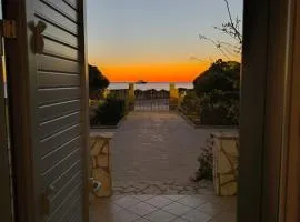 ViLLA GASPARE FRONTE MARE