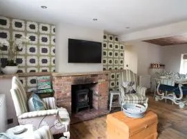 No33 THORNHAM BOUTIQUE COTTAGES