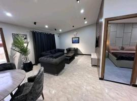 2 Bedroom Luxury Flat, hotel v destinaci Islámábád