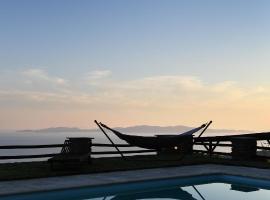 Tinos Sky View Villa: Arnados şehrinde bir otel