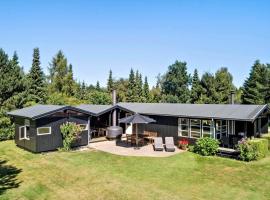 M376-Vaeggerlose-Stenurtvej-22, готель у місті Bøtø By