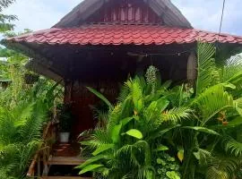 Savet Family Homestay & Tour