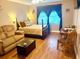 Comforts of Home 2 Bedroom 1 Bath