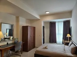 Charming & Bright Apartment B10-07
