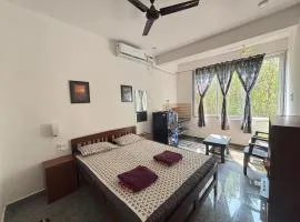 Studio Arambol Hideaway R4 by Mukund Sadan Arambol