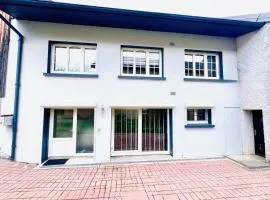 House in the quiet city center !