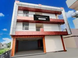 Super Townhouse Sarai Metro Station Formerly Palla